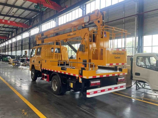 Dongfeng Dorica Folding Arm Aerial Work Vehicle