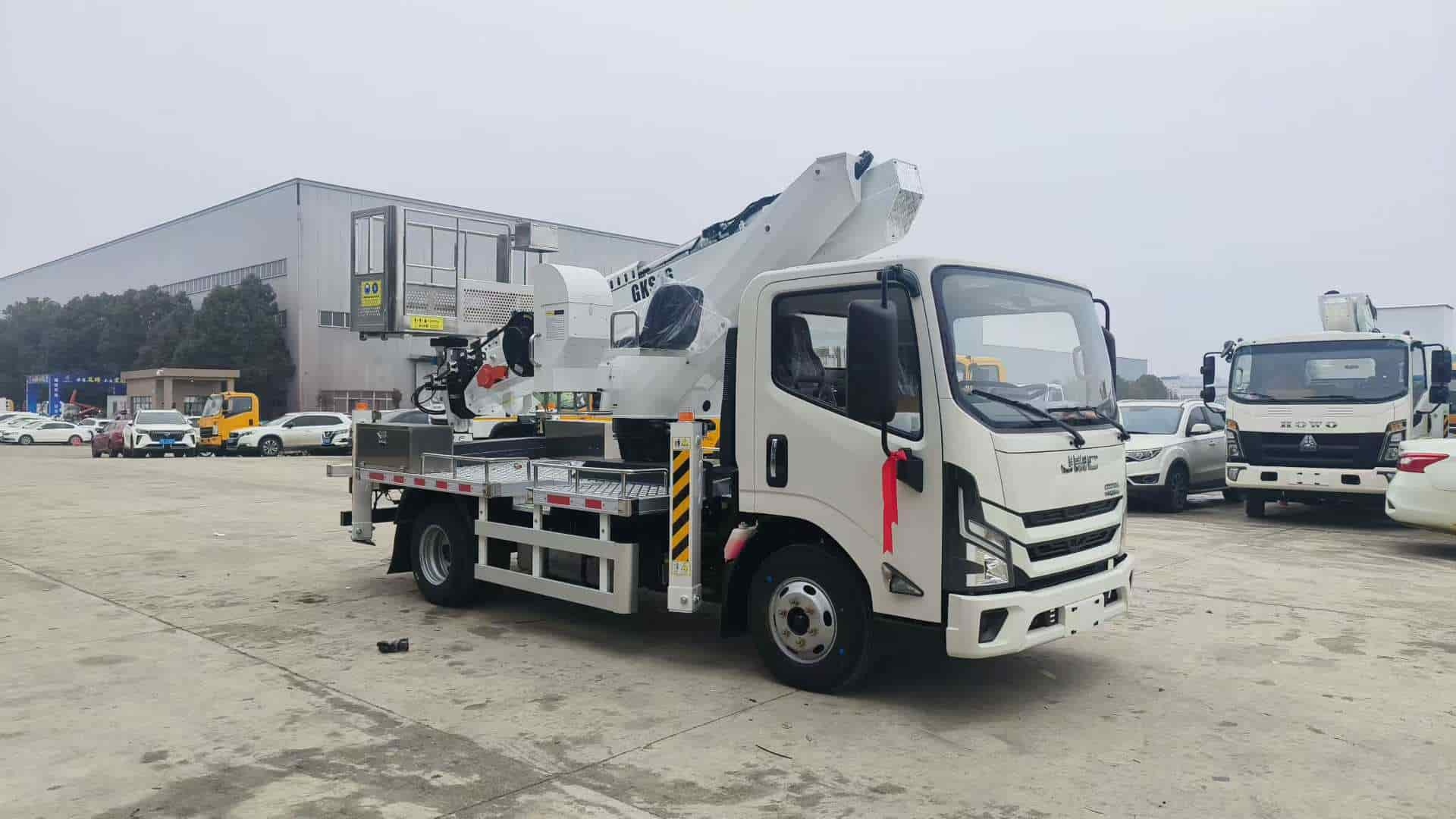 Jiangling 16m telescopic boom aerial work vehicle