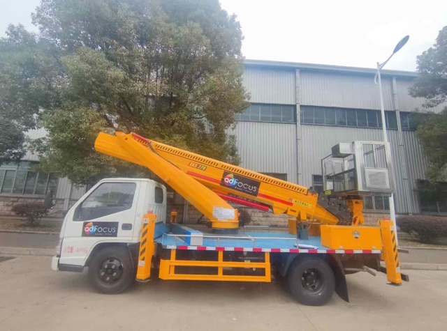 Jiangling 27 meter aerial work platform