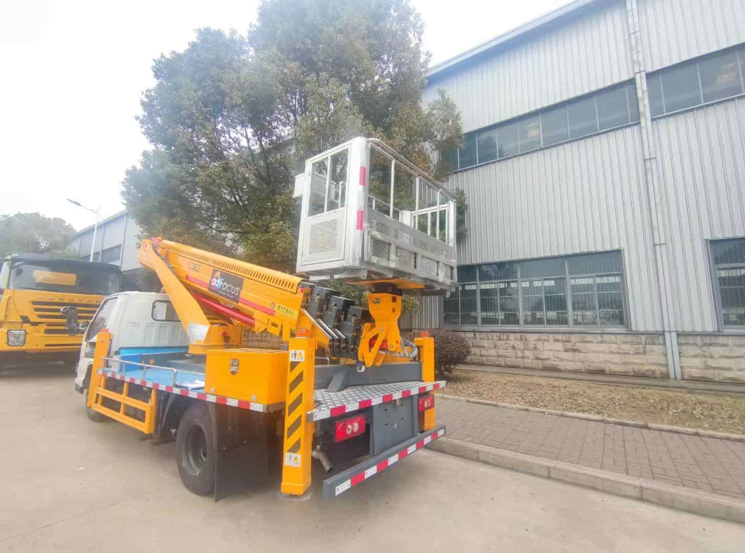Jiangling 27 meter aerial work platform