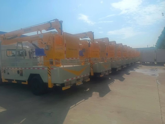 Dongfeng folding arm aerial work platform