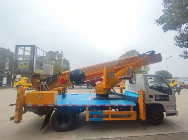 Jiangling 27 meter aerial work platform