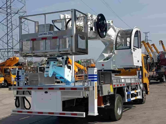 Jiangling Kairui 36m Flying Arm Aerial Work Vehicle