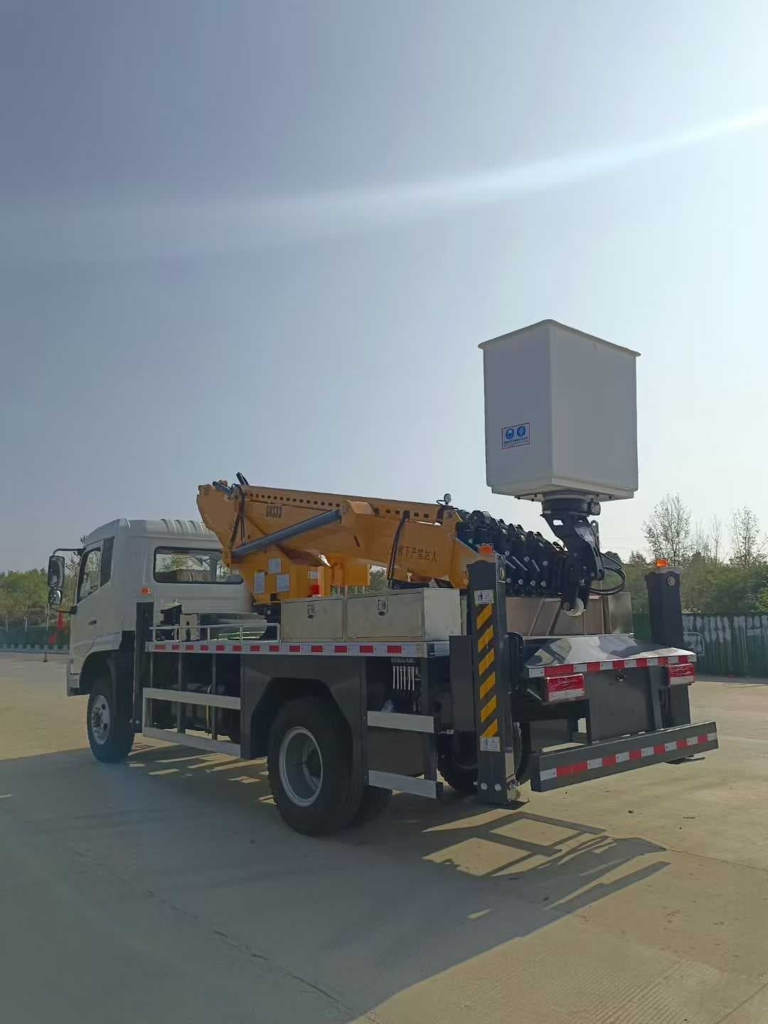 Dongfeng Tianjin 33 meter high-altitude work platform with a 4500 wheelbase