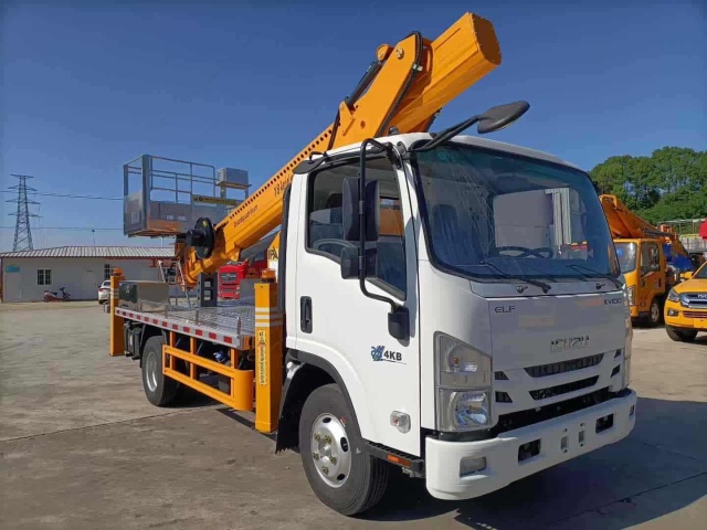 Isuzu 18 meter aerial work vehicle