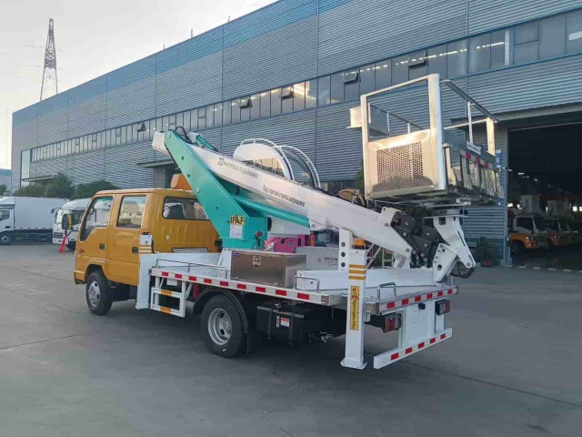 Isuzu 23 meter aerial work vehicle