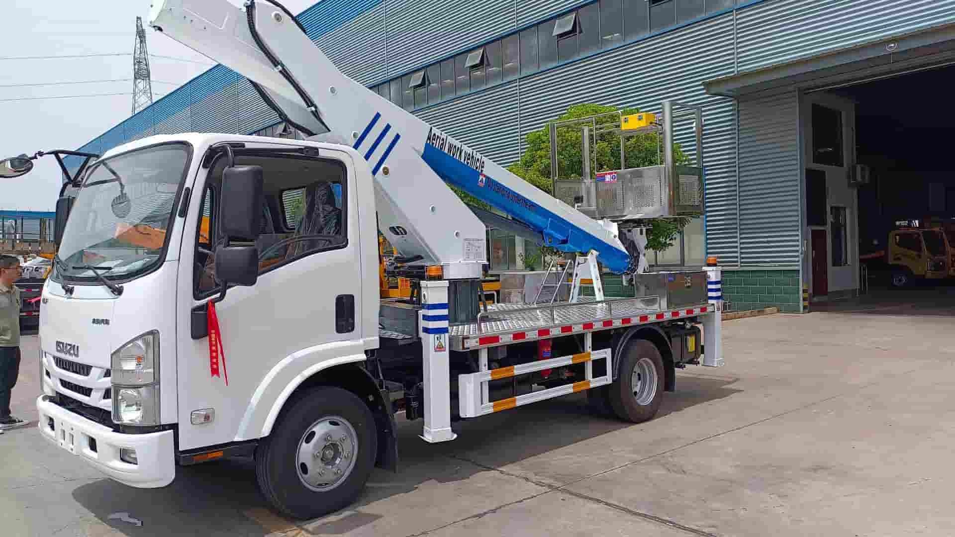 Isuzu 23 meter aerial work vehicle