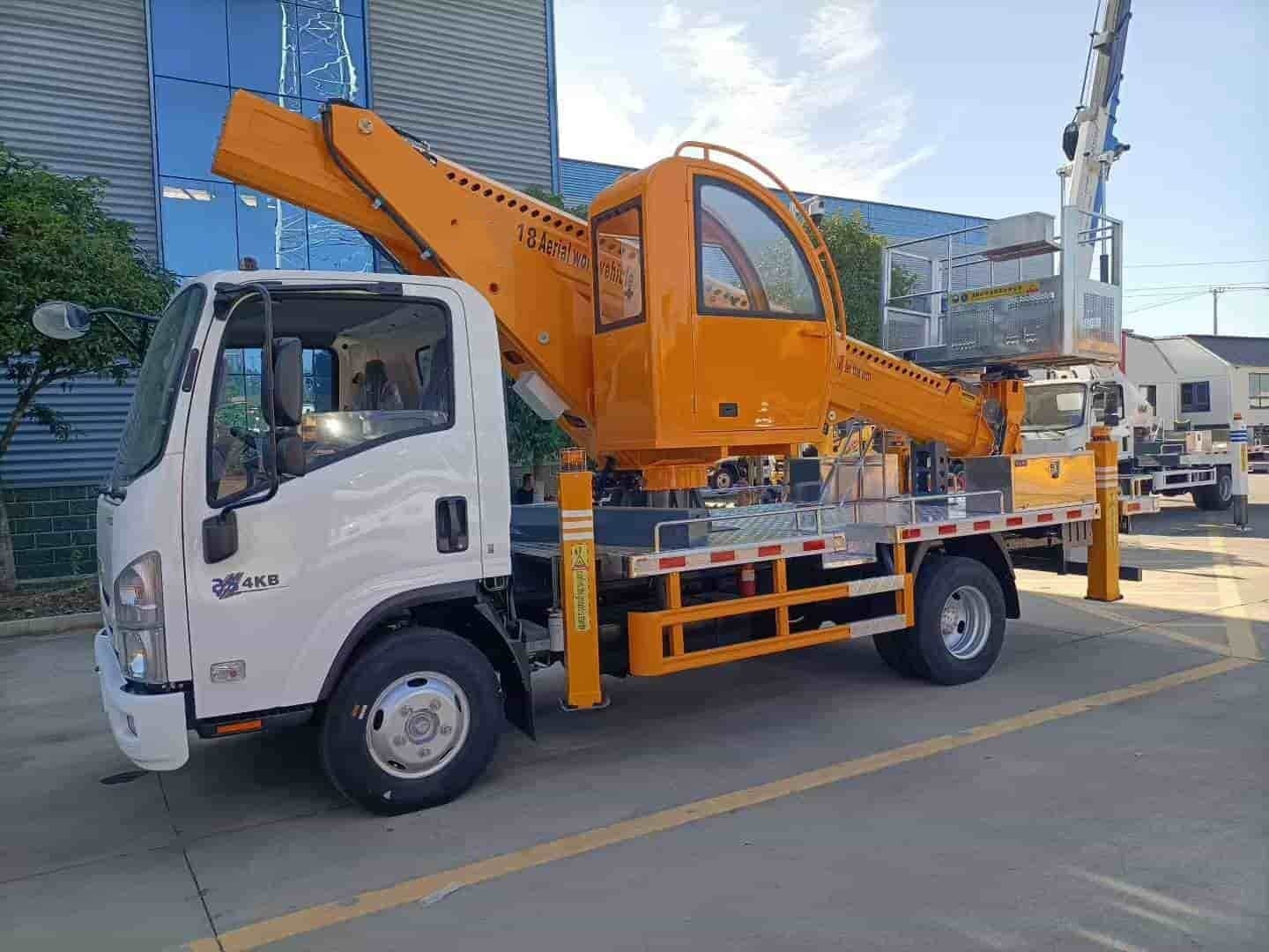 Isuzu 18 meter aerial work vehicle
