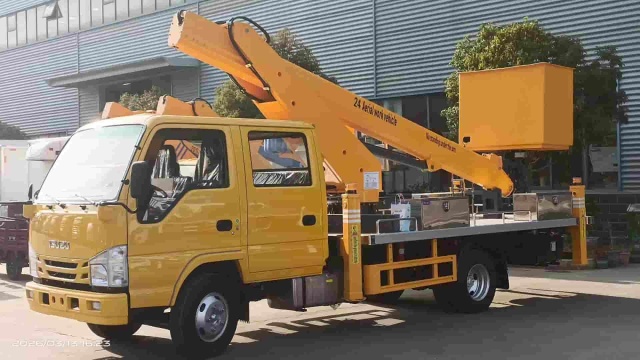 Isuzu 24 meter aerial work vehicle