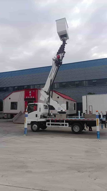 Isuzu 26 meter high-altitude work platform, equipped with insulation bucket, lifting blue with a maximum load capacity of 300Kg