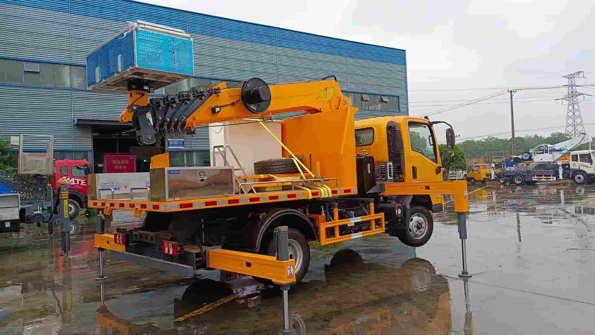 Liuqi 20-meter high-altitude work vehicle with self-unloading function in the cargo box
