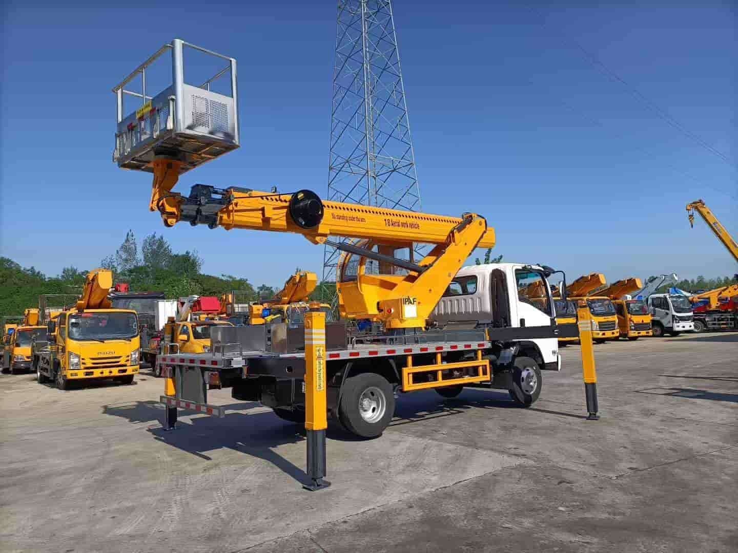 Isuzu 18 meter aerial work vehicle