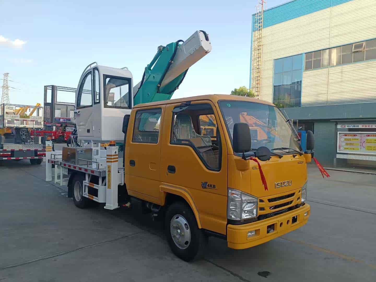 Isuzu 23 meter aerial work vehicle
