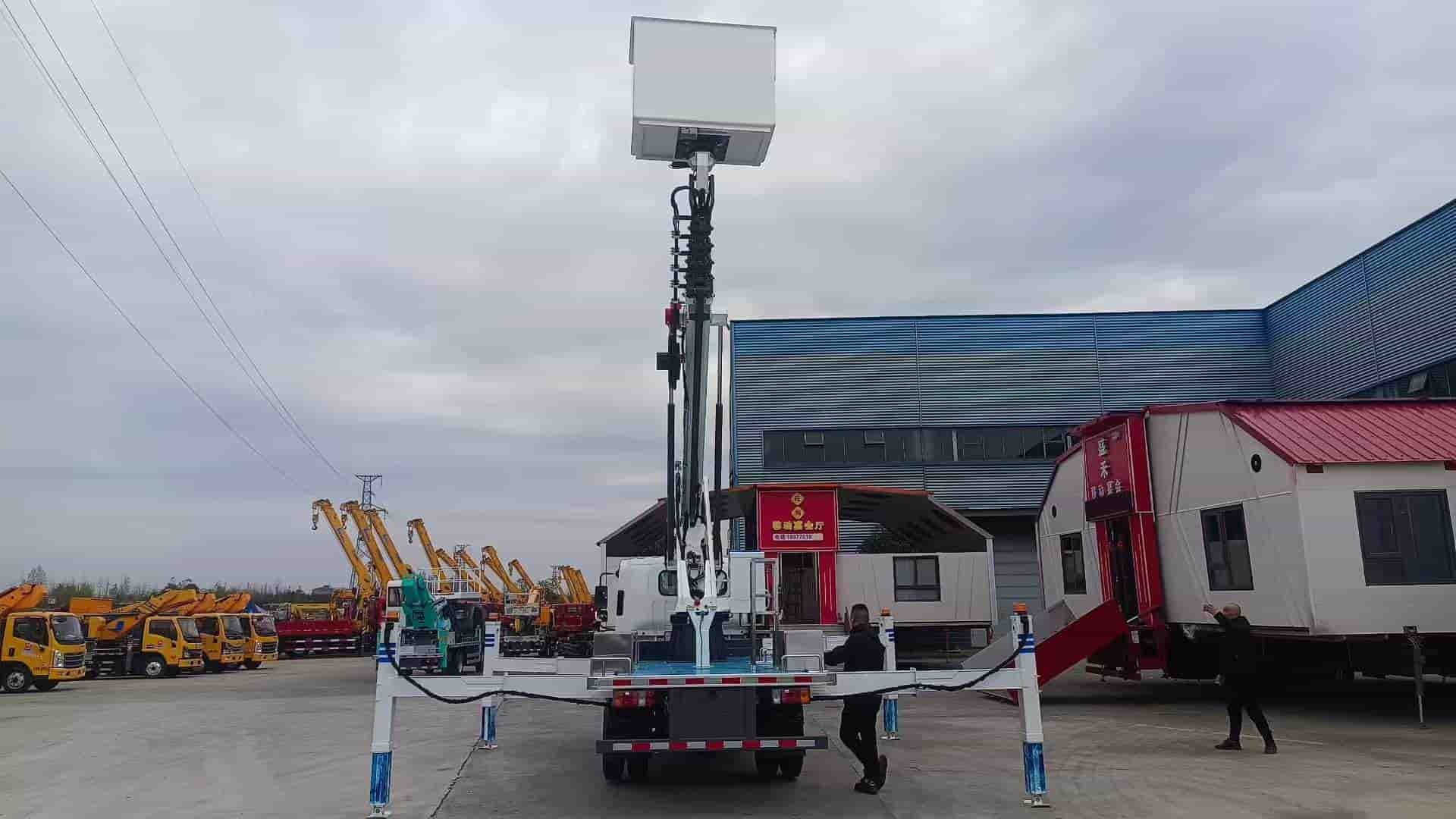 Isuzu 26 meter high-altitude work platform, equipped with insulation bucket, lifting blue with a maximum load capacity of 300Kg
