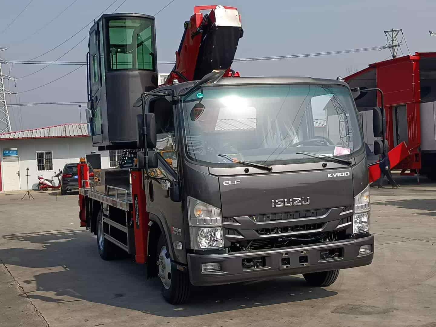 Isuzu 30 meter aerial work vehicle