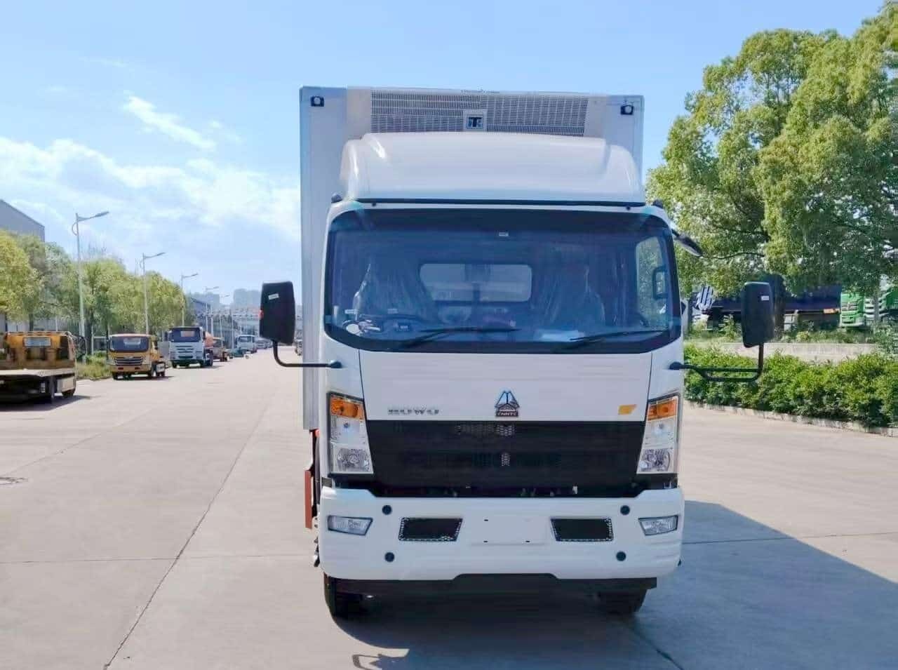 Sinotruk Howo 4.2-meter refrigerated truck, equipped with a Cold King RV1200S refrigeration unit