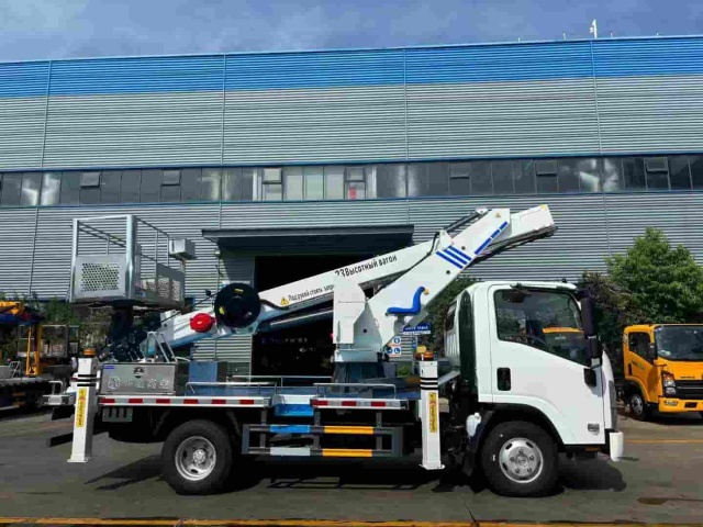ISUZU 4X2 23 meter telescopic boom aerial work platform