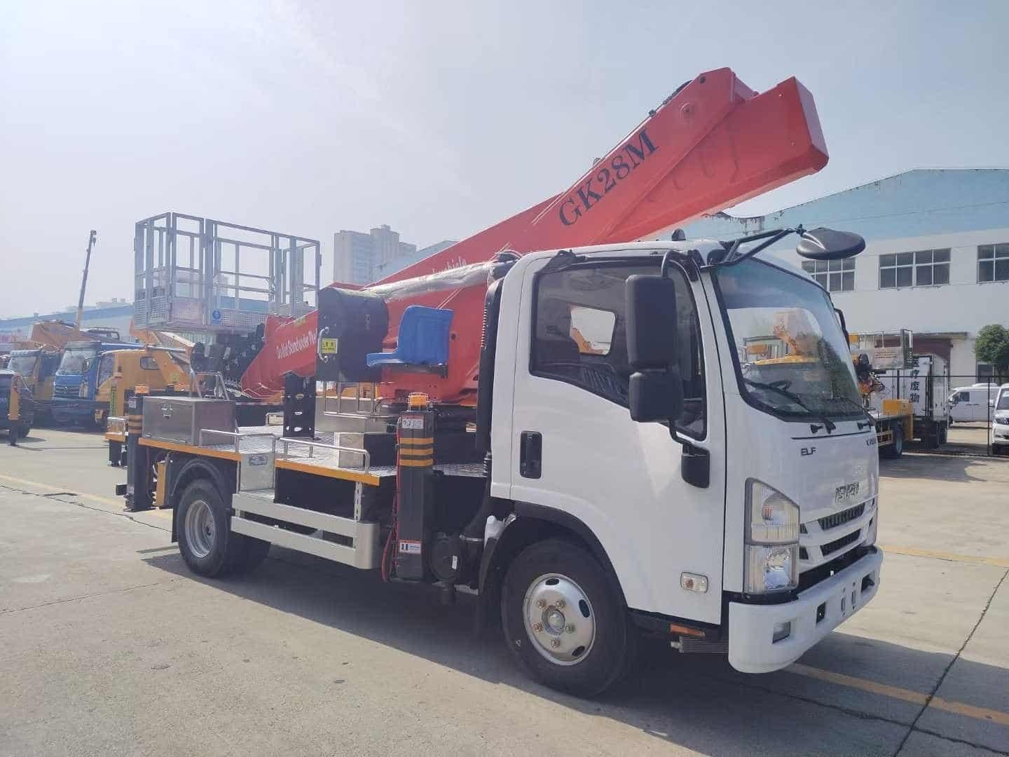 Isuzu KV100 28 meter aerial work platform