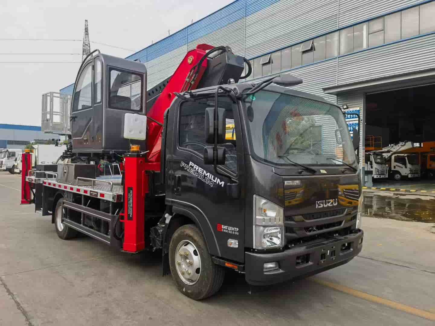 Isuzu 36 meter aerial work vehicle