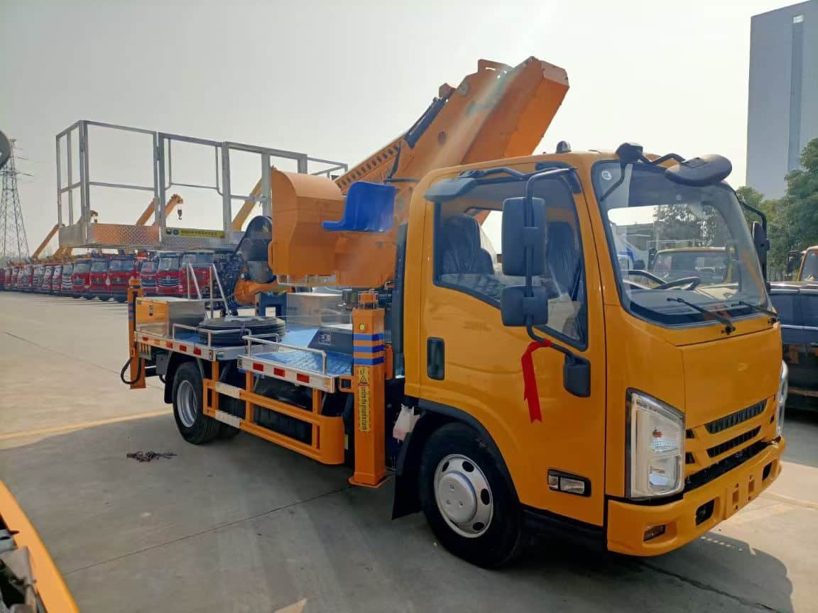 Isuzu 28 meter aerial work platform with 3-meter folding railing