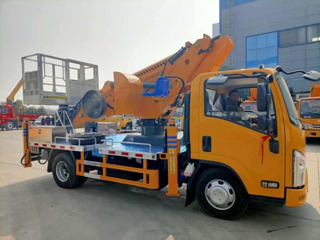Isuzu 28 meter aerial work platform with 3-meter folding railing