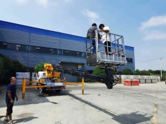ISUZU 4X2 28 meter telescopic boom aerial work platform