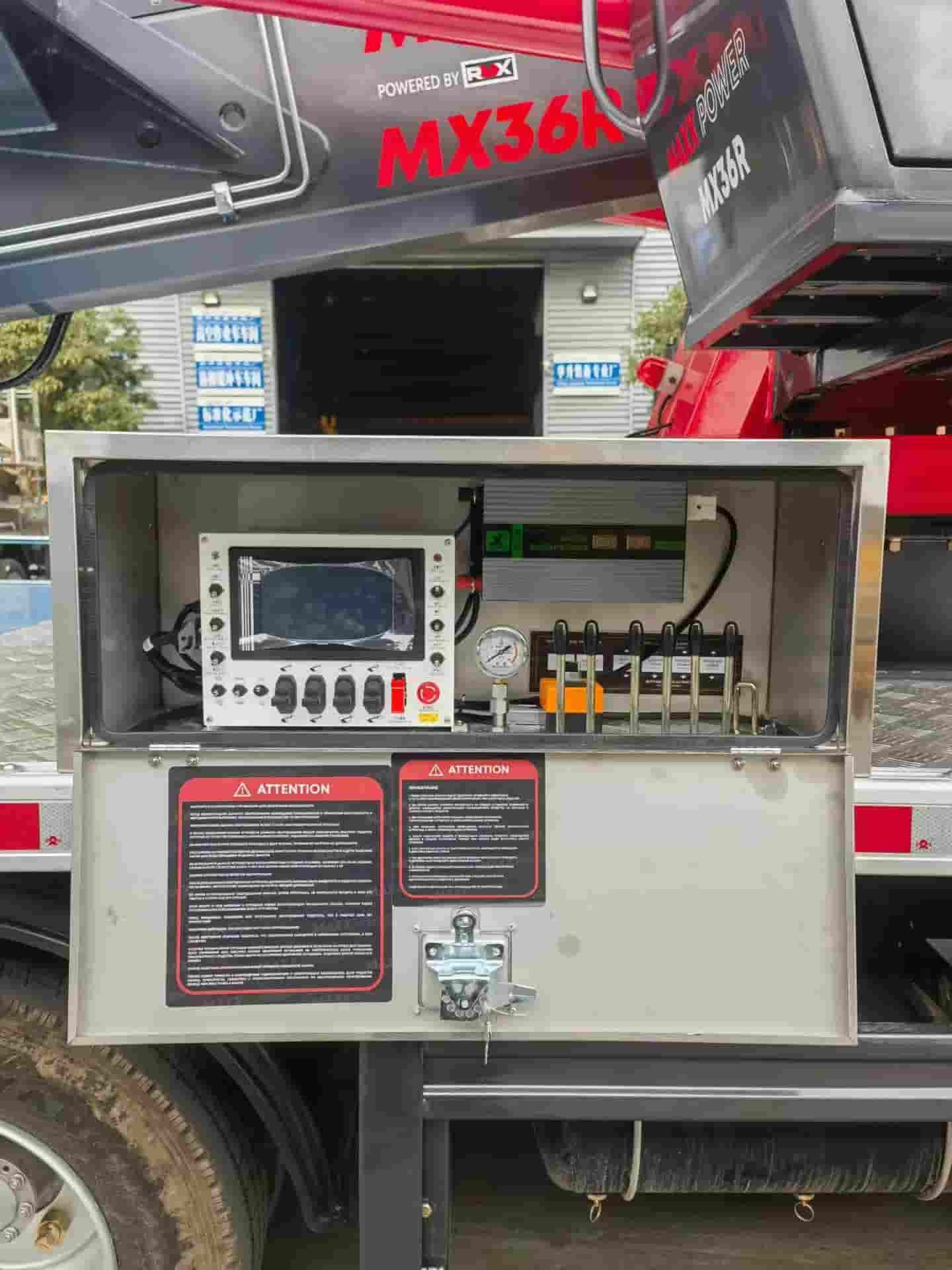 Isuzu 36 meter aerial work vehicle