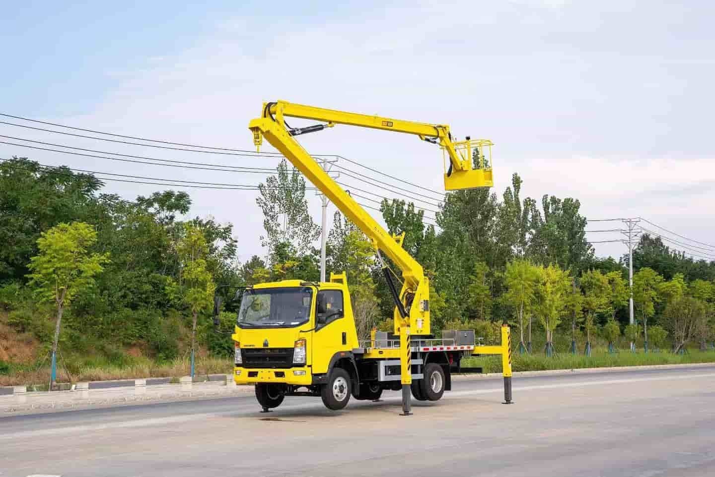 Heavy Truck 16m Folding Arm Aerial Work Platform