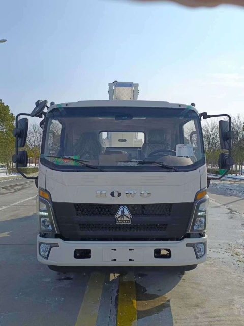 Heavy Duty Truck HOWO 30 meter aerial work vehicle