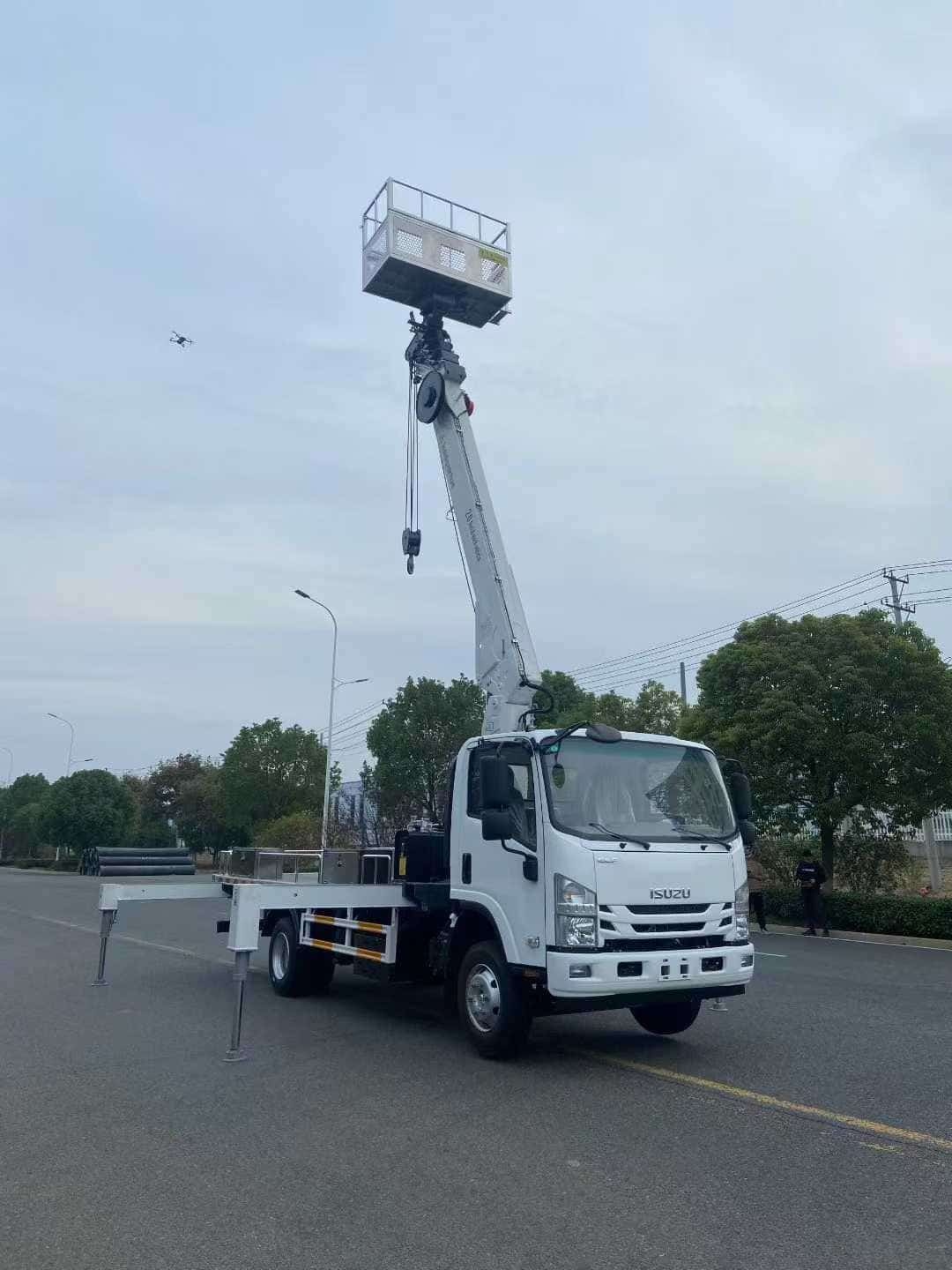 Isuzu Triple-in-One Multi-functional Aerial Work Vehicle