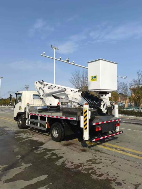 Heavy Duty Truck HOWO 30 meter aerial work vehicle
