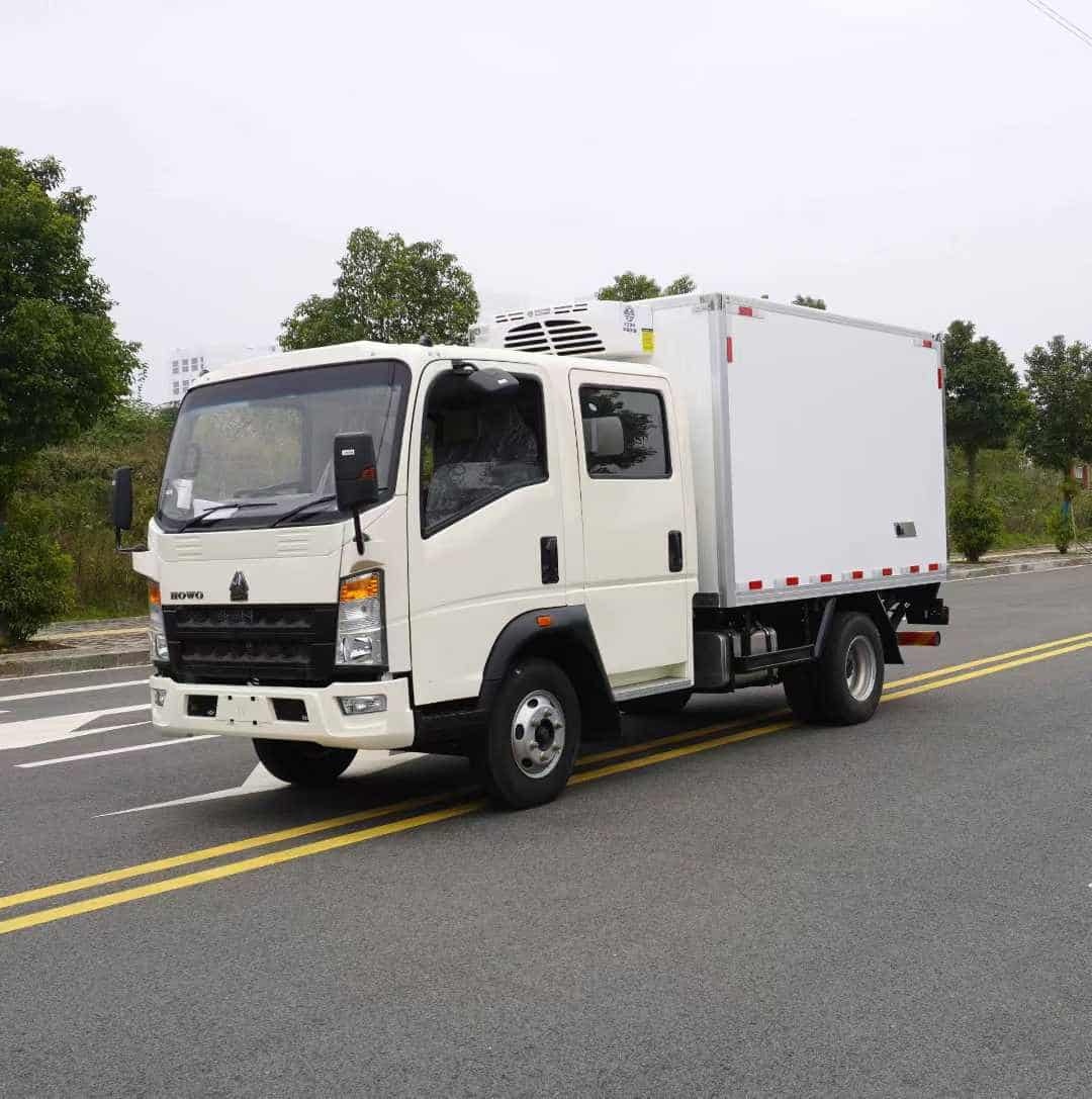 Heavy duty double row refrigerated truck
