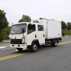 Heavy duty double row refrigerated truck