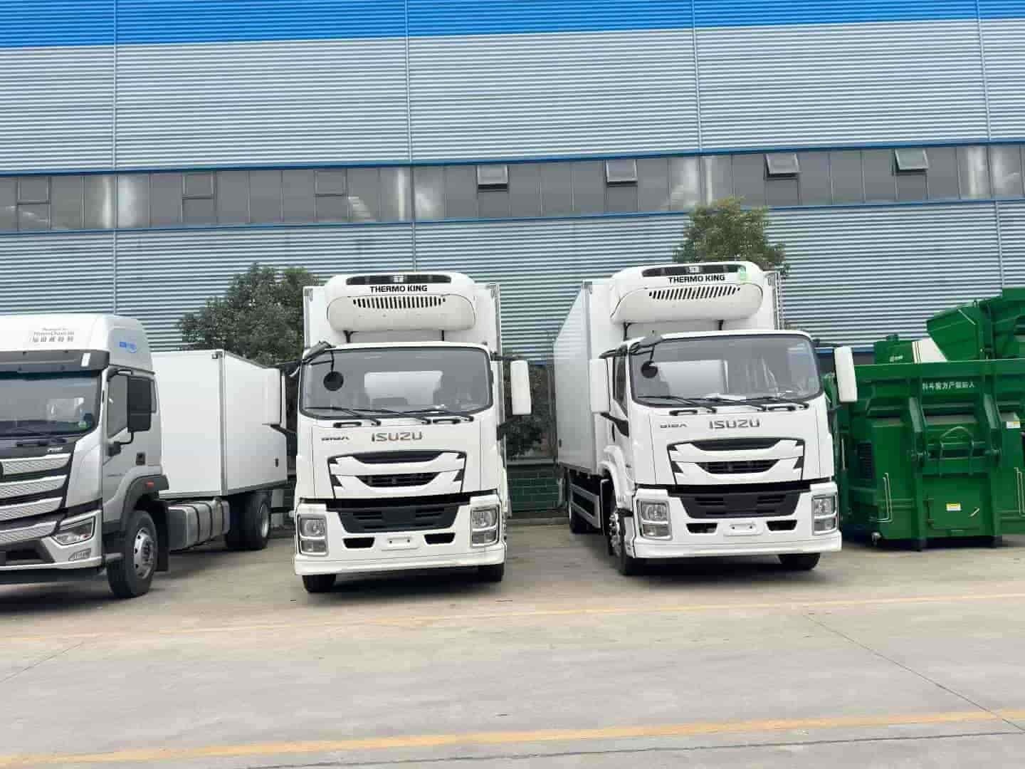 Isuzu 6.8-meter refrigerated truck installed with Cold King independent T880Pro unit