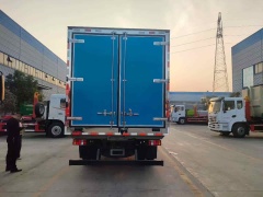 Heavy duty T880Pro refrigerated truck