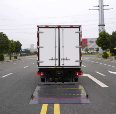Heavy duty double row refrigerated truck