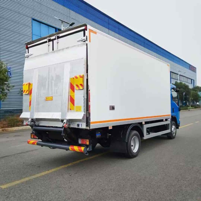 Isuzu KV600 insulated car with hydraulic tailboard
