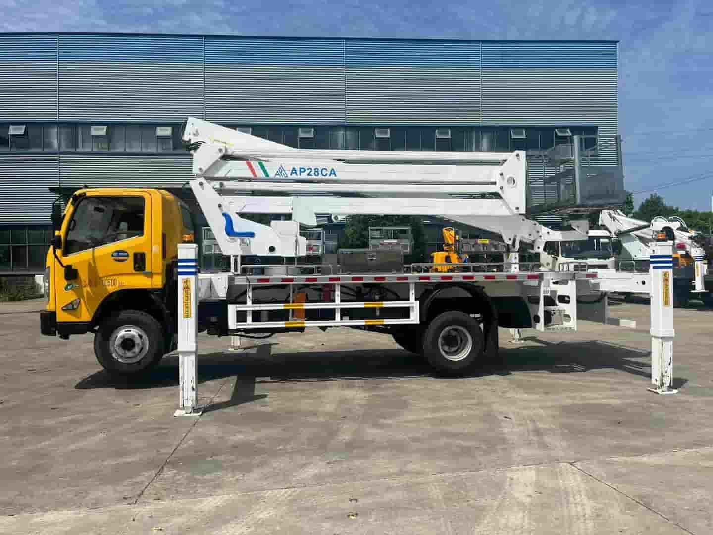 Jiangling 28 meter hybrid arm aerial work vehicle