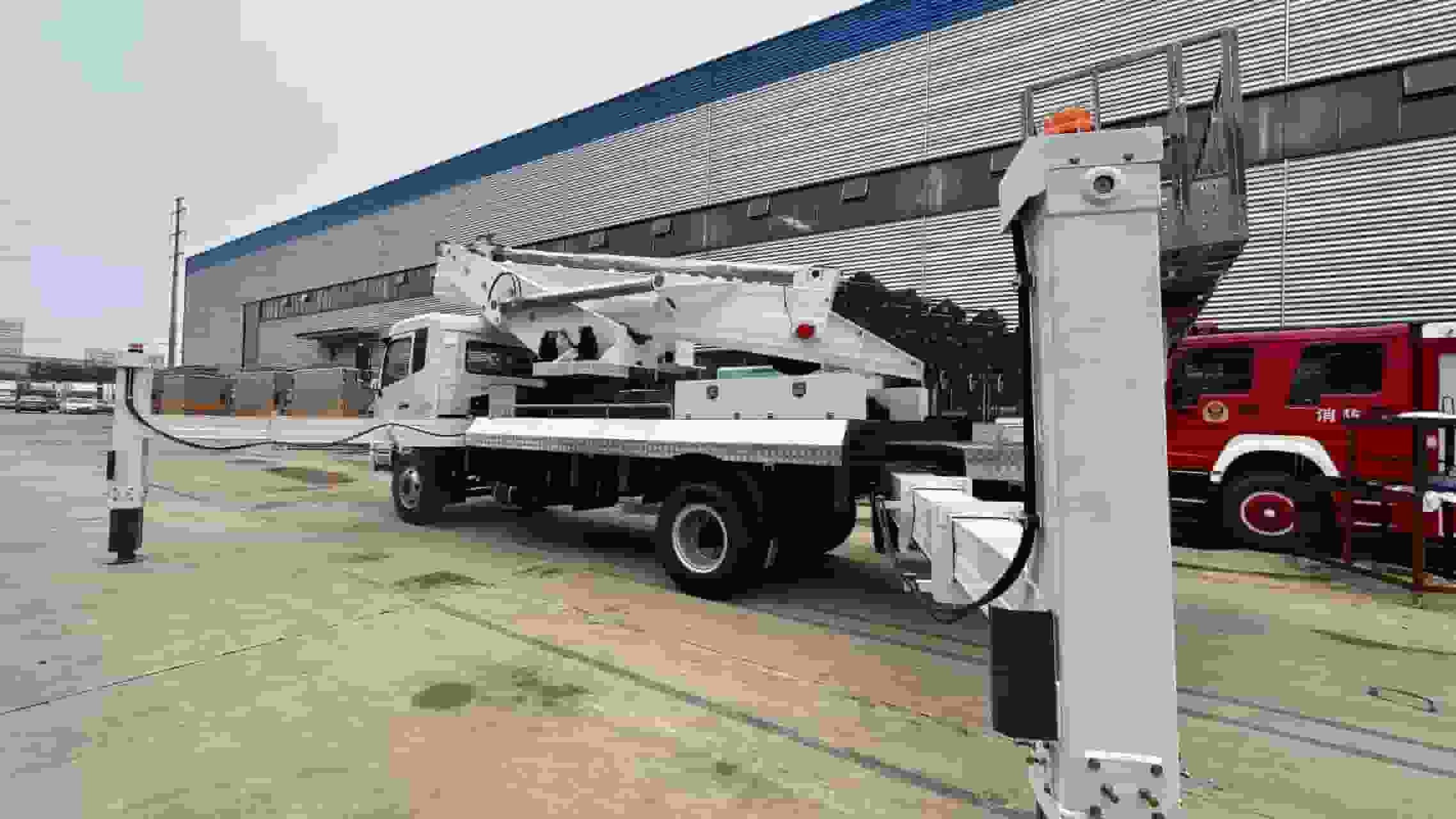 Dongfeng 55m aerial work platform