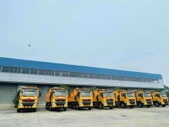 Heavy Duty Truck HOWO Snow Removal Vehicle