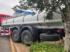 SHACMAN Fresh Milk Transport Vehicle