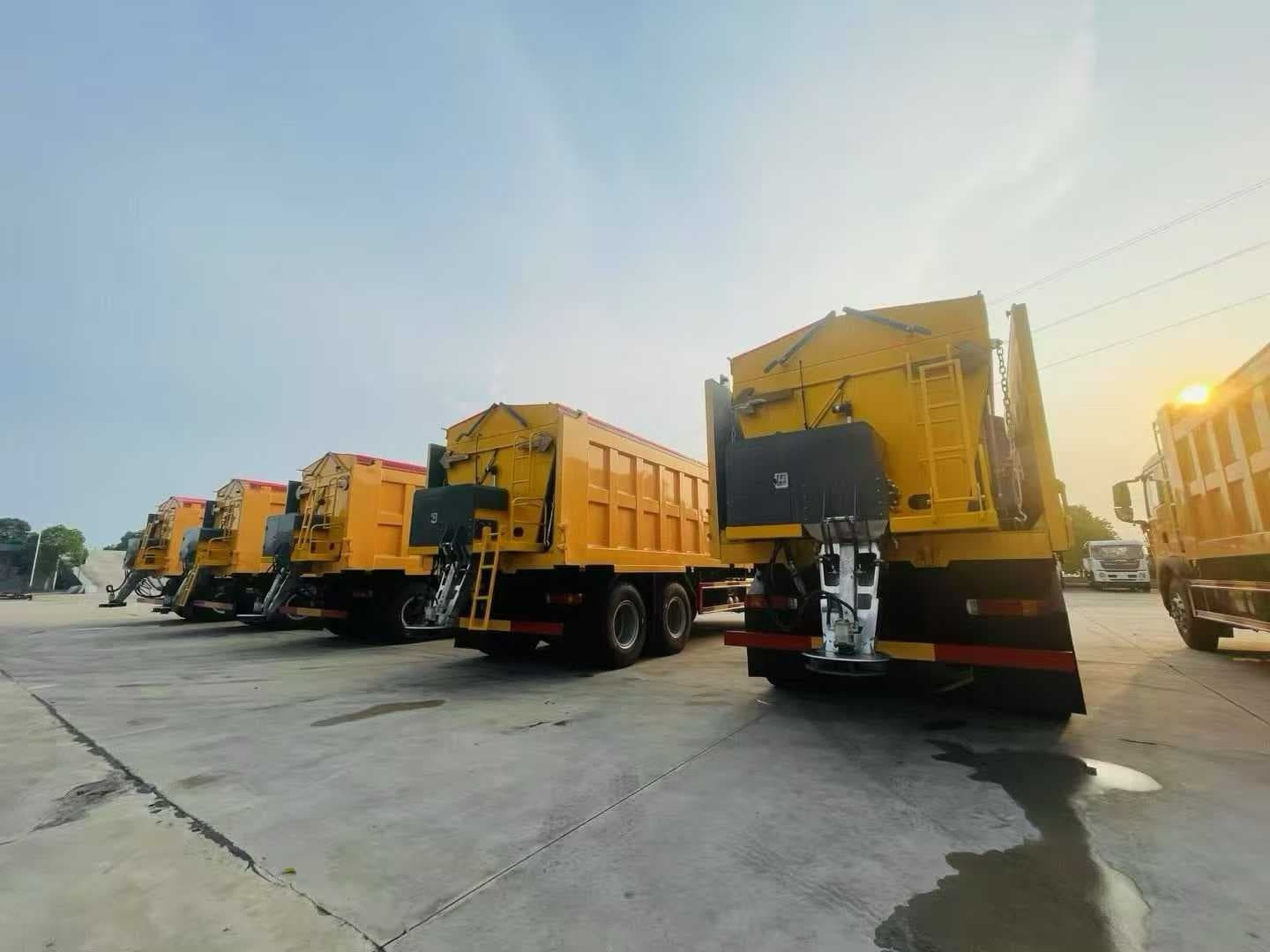 Heavy Duty Truck HOWO Snow Removal Vehicle