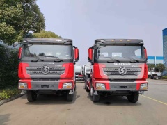 SHACMAN Fresh Milk Transport Vehicle