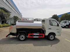 Futian Xiangling M1 4x2 1500 liter stainless steel milk transport tank truck