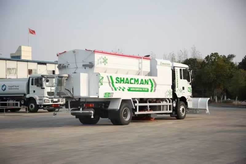 SHACMAN H3000 Four in One Snow Removal Vehicle