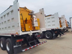 SHACMAN F3000 6×4 Snowplow Front Snow Brush