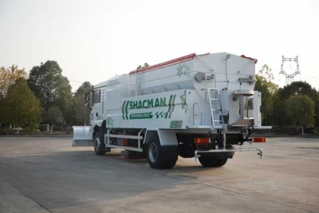 SHACMAN H3000 Four in One Snow Removal Vehicle