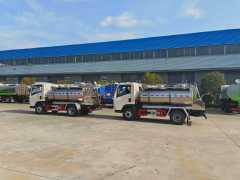 Heavy Duty Truck HOWO 4 × 2 Fresh Milk Transport Vehicle