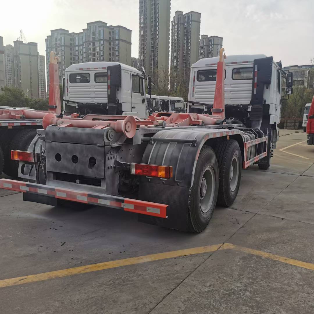 SHACMAN Automobile F3000 6 × 4 hook arm garbage truck