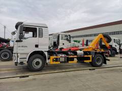 SHACMAN 4X2 hook arm garbage truck